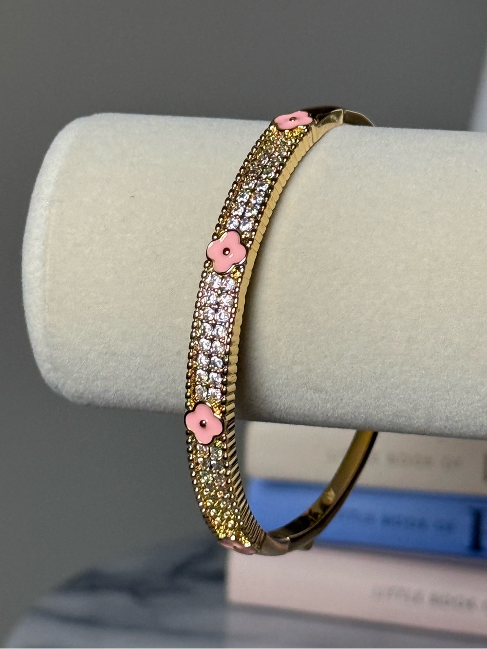 Goldoro 18k Yellow Gold Layered & GF 8” Pink Clover Bangle. Brand New! #437